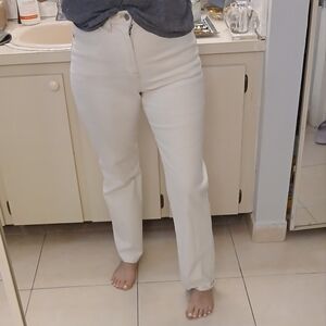 90's Straight Cream High-Waisted Jeans
